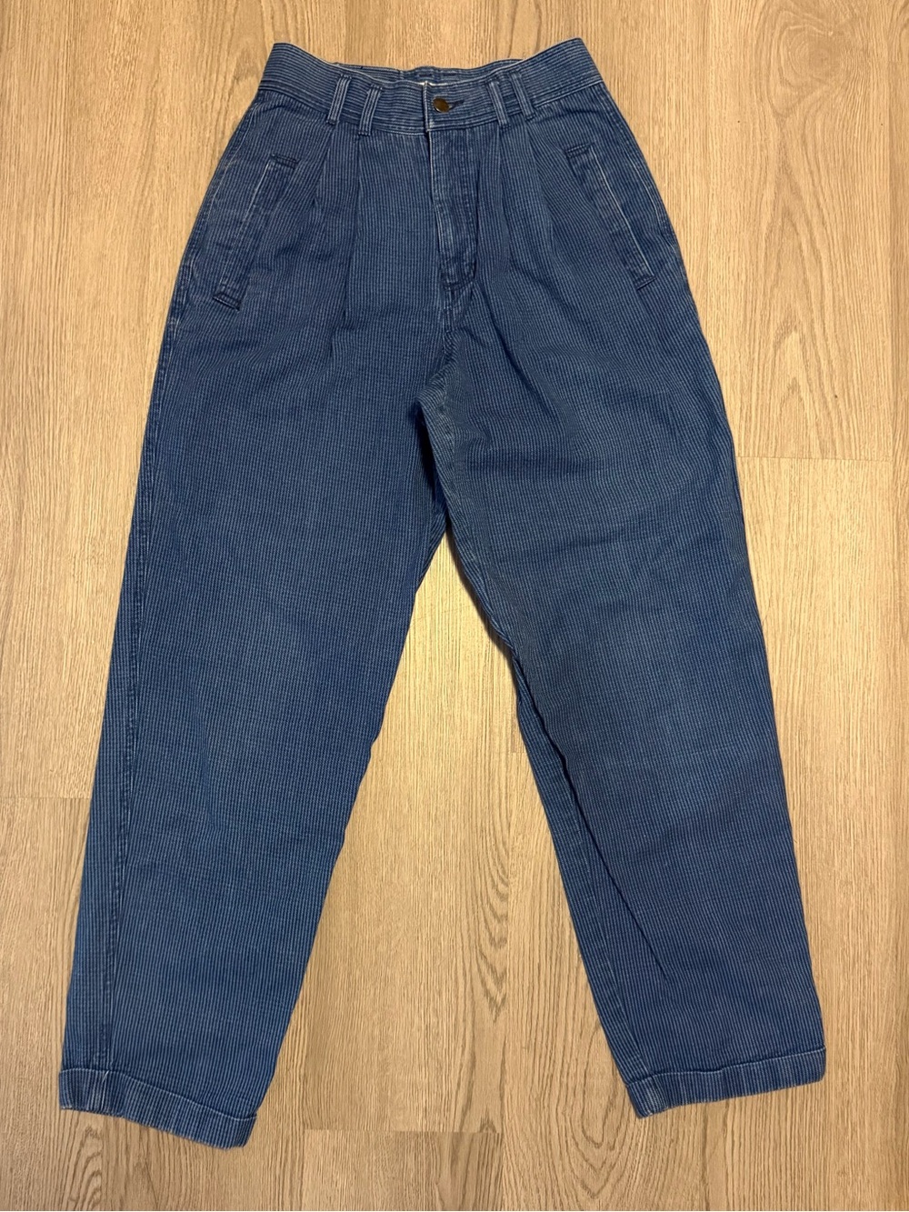 Rare Vintage Fit High Waist Pleated Pinstripe Jeans - Size 27